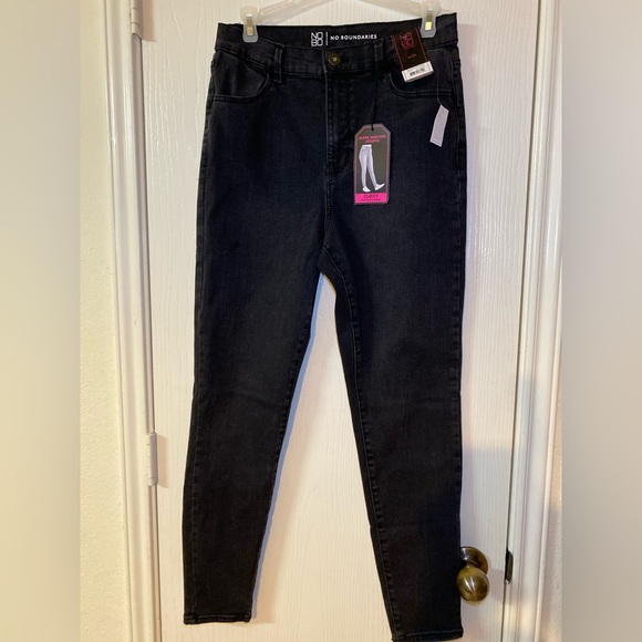 Women’s Curvy Super High Rise Jegging -11 - Picture 4 of 4